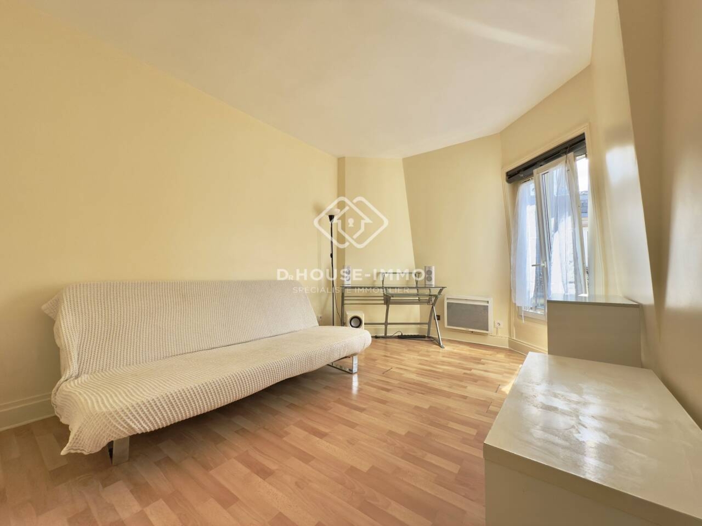 Photo 2 : Vente Appartement 1 pièce Paris 18 m²