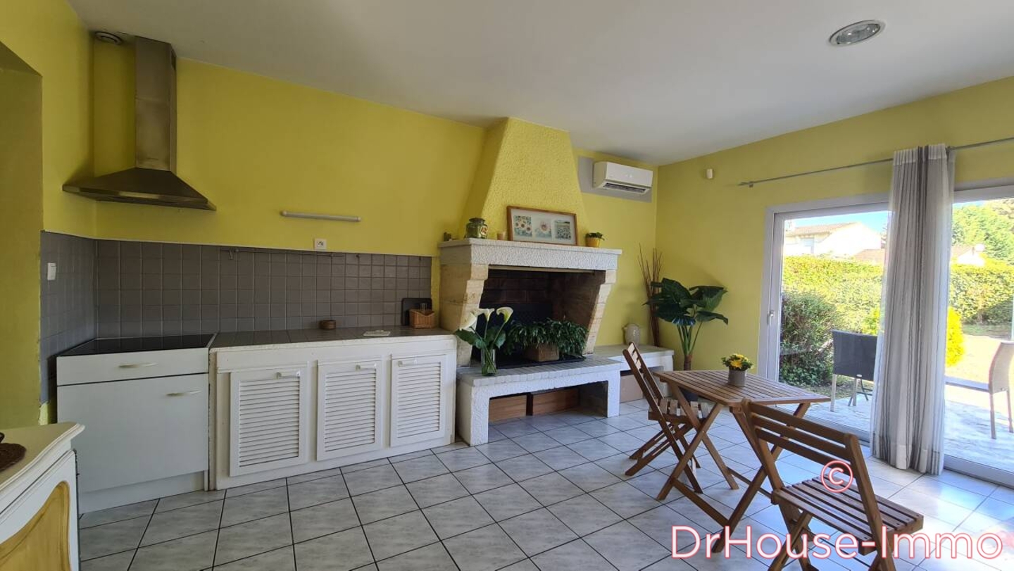 Photo 2 : Vente Maison 5 pièces Ambarès-et-Lagrave 115 m²