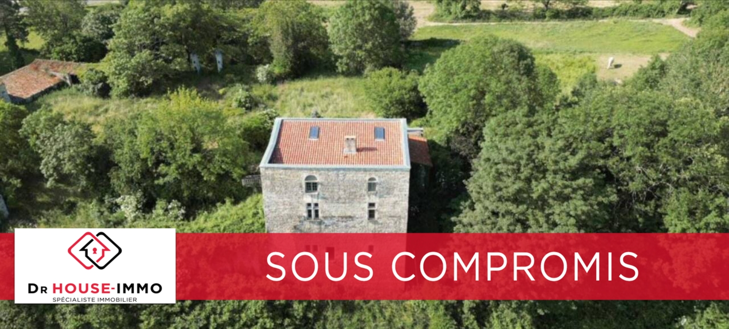 Photo 1 : Vente Château 6 pièces Coulonges-sur-l'Autize 279 m²
