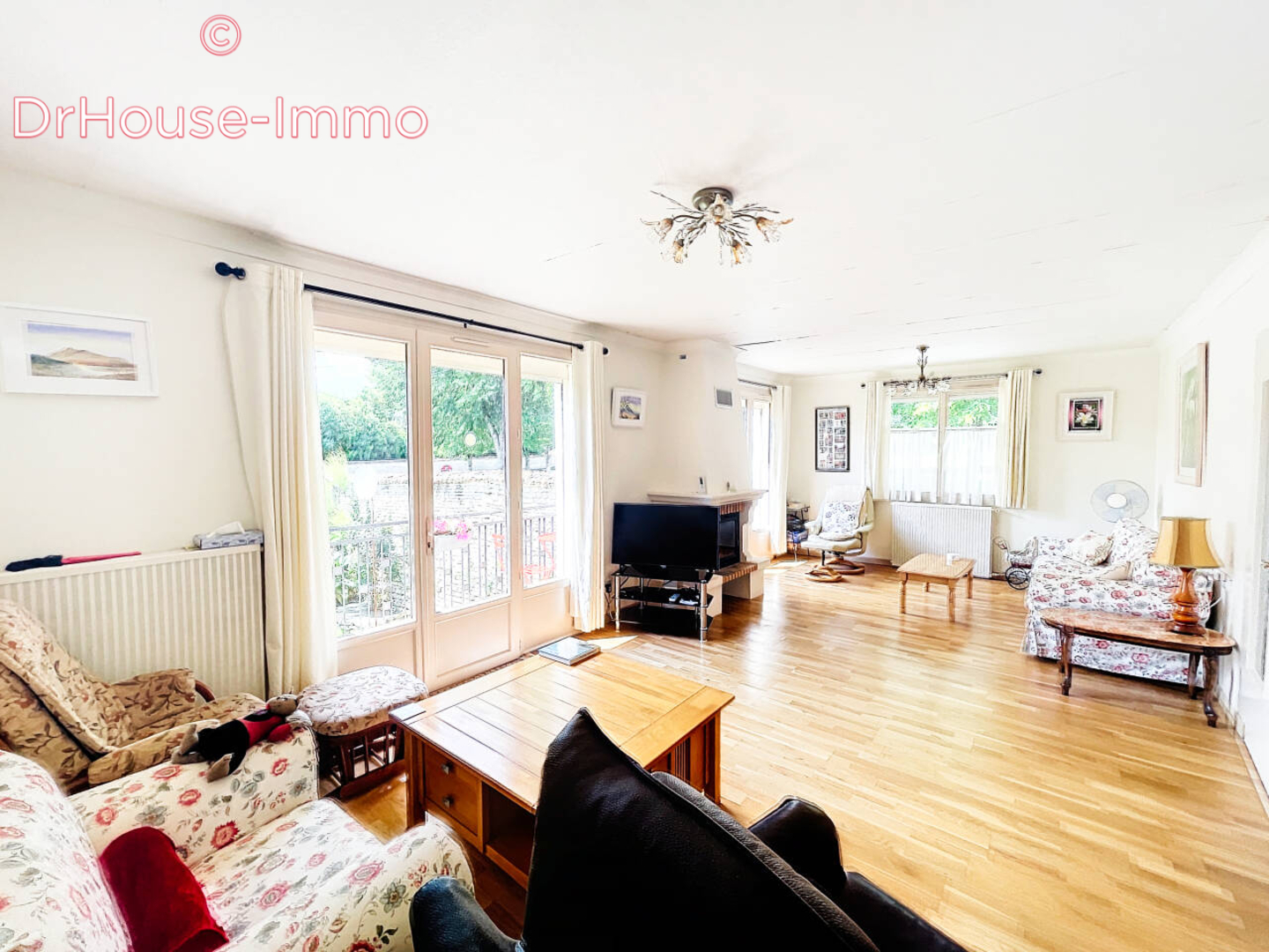 Photo 2 : Vente Maison 7 pièces Mauzé-sur-le-Mignon 166 m²