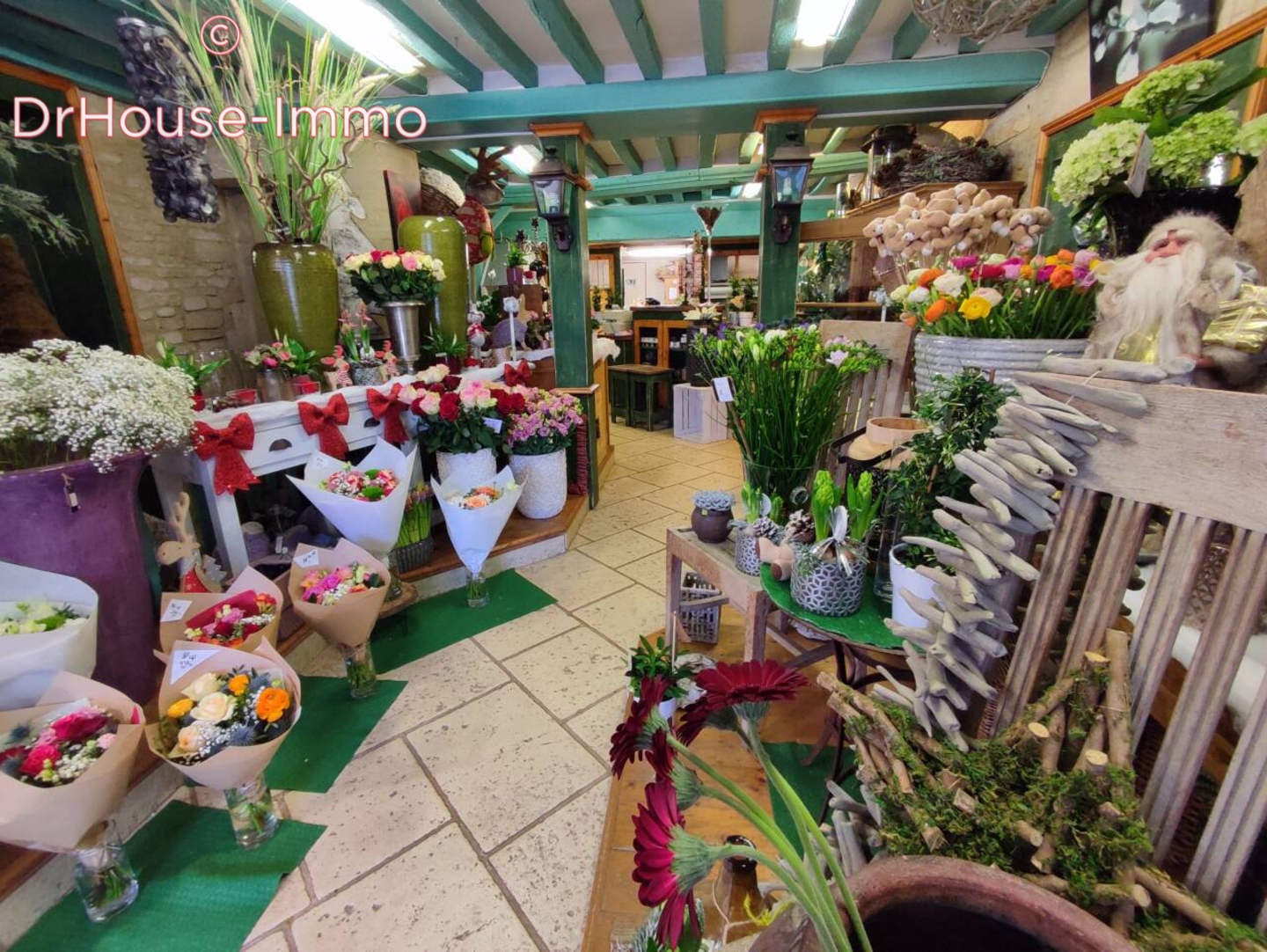 Photo 3 : Vente Commerce 2 pièces Douvres-la-Délivrande 62 m²