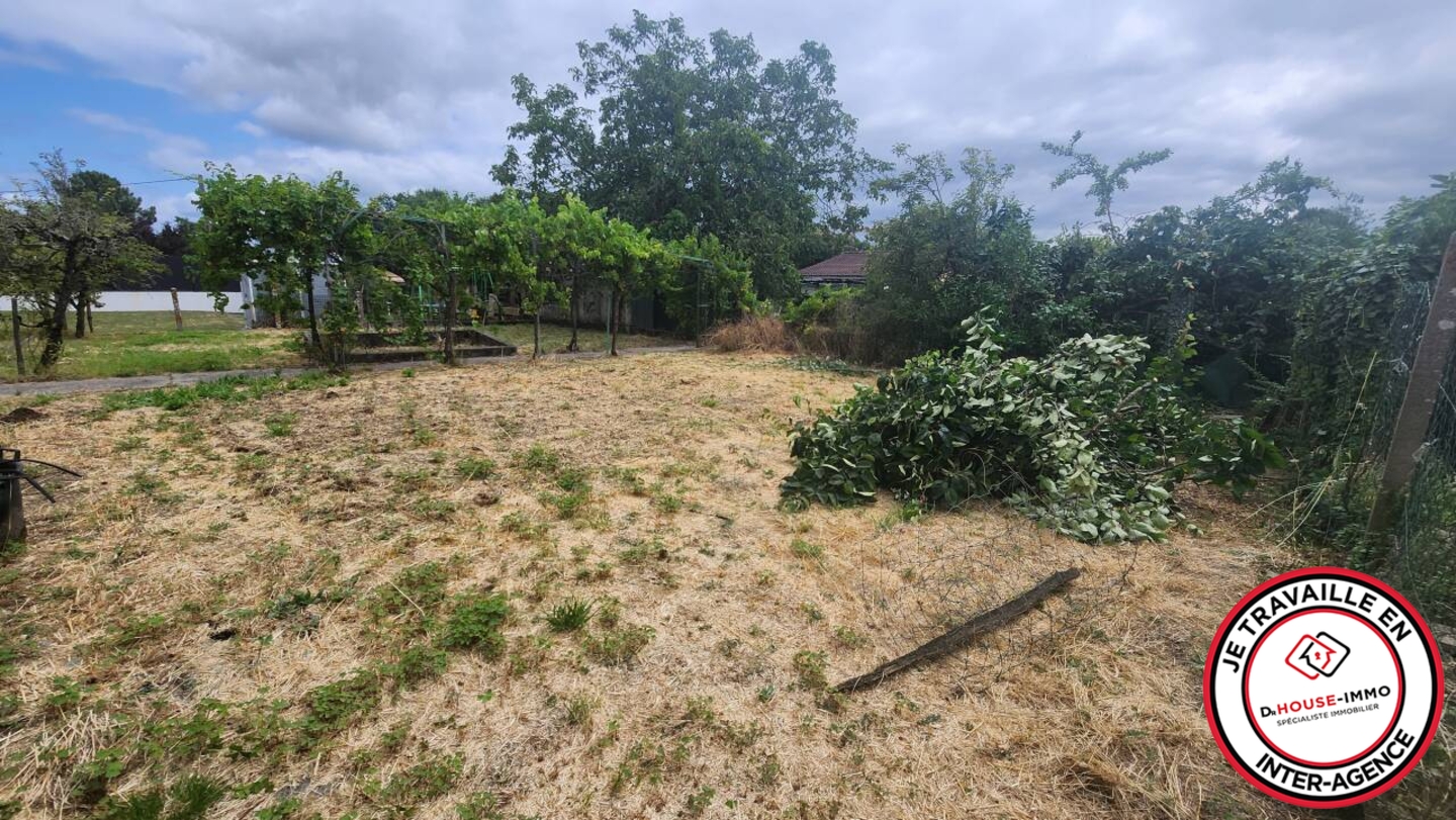 Photo 1 : Vente Terrain  Izon 450 m²