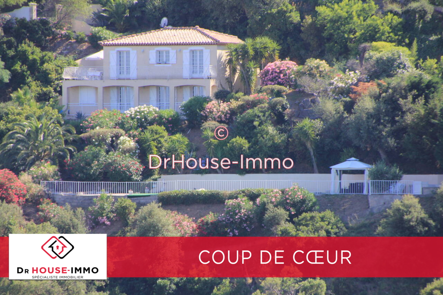 Photo 1 : Vente Maison 5 pièces Cavalaire-sur-Mer 130 m²