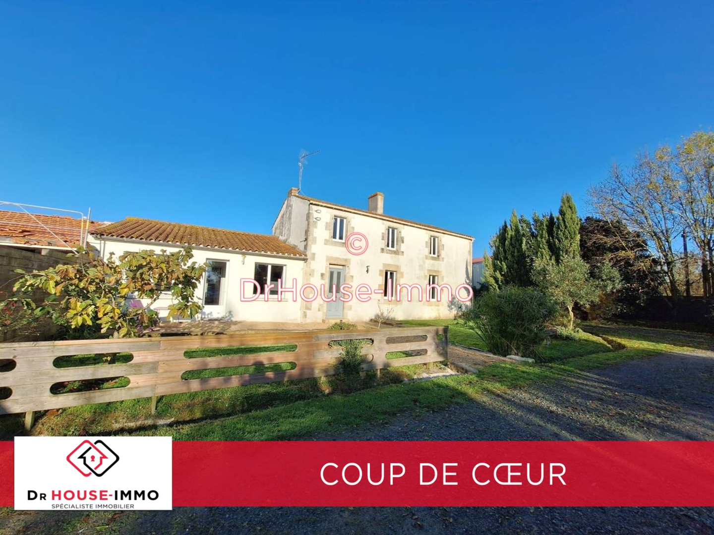 Photo 1 : Vente Maison 8 pièces Puyravault 148 m²