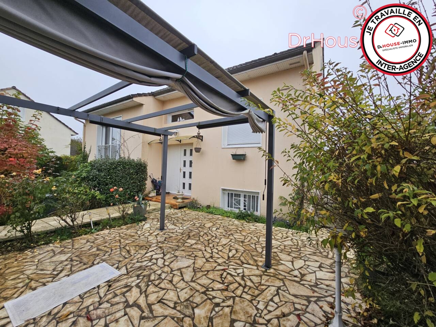 Photo 2 : Vente Maison 6 pièces Chasseneuil-du-Poitou 145 m²