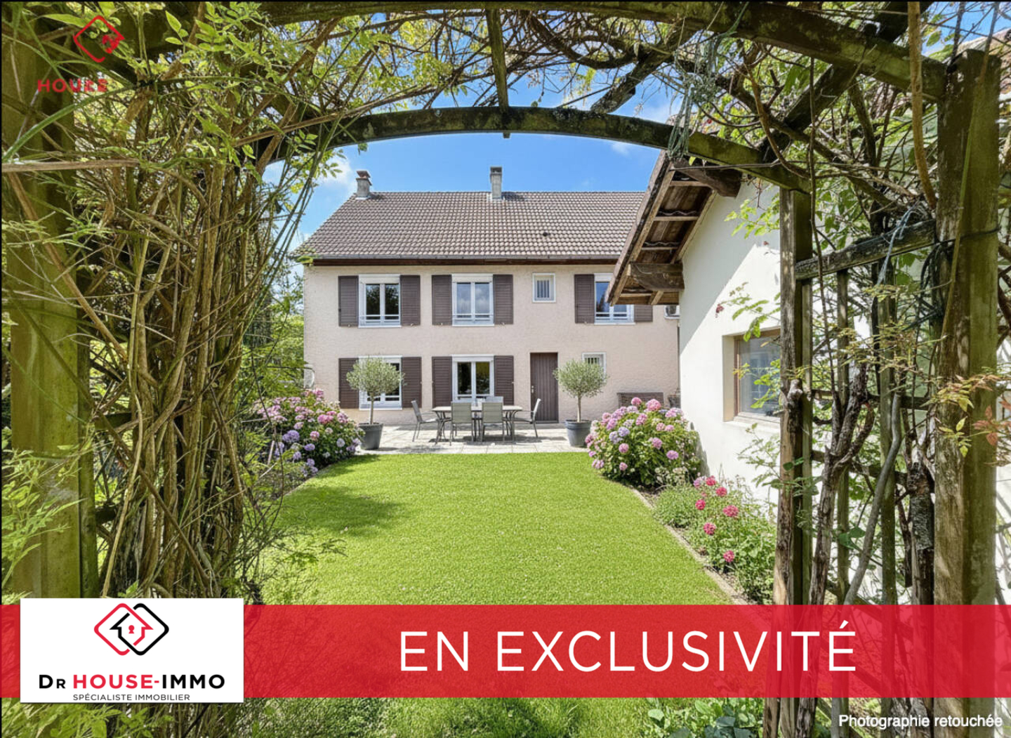 Photo 1 : Vente Maison 8 pièces Clairvaux-les-Lacs 120 m²