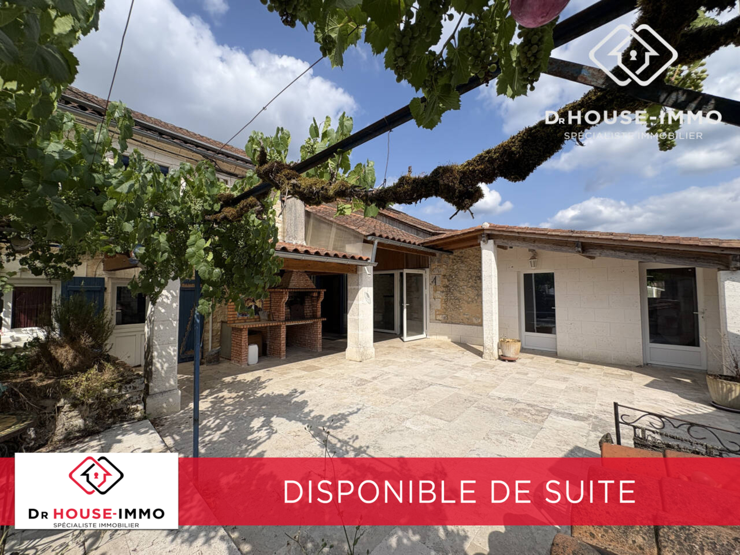 Photo 1 : Vente Maison 8 pièces Léguillac-de-Cercles 226 m²