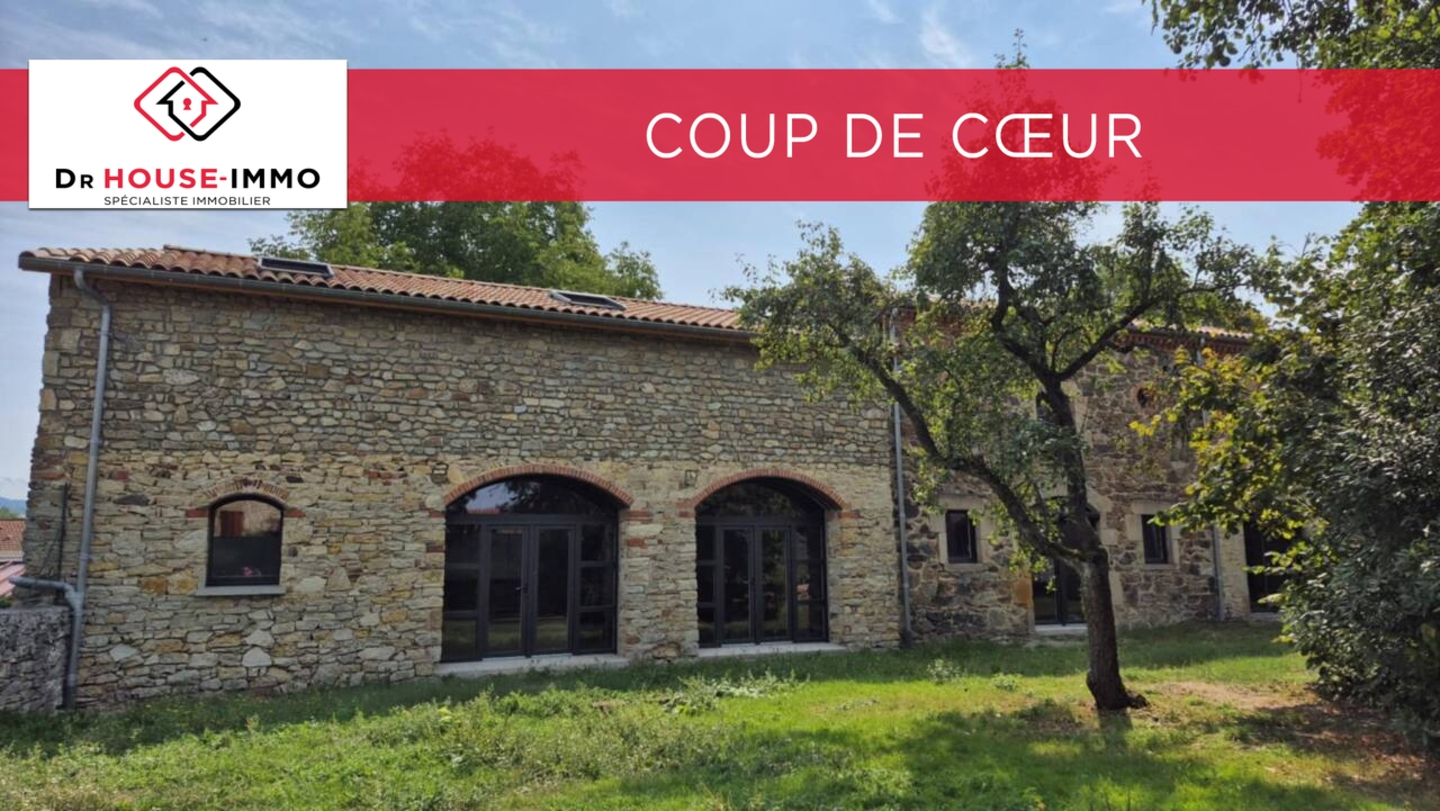 Photo 2 : Vente Maison 8 pièces Issoire 344 m²