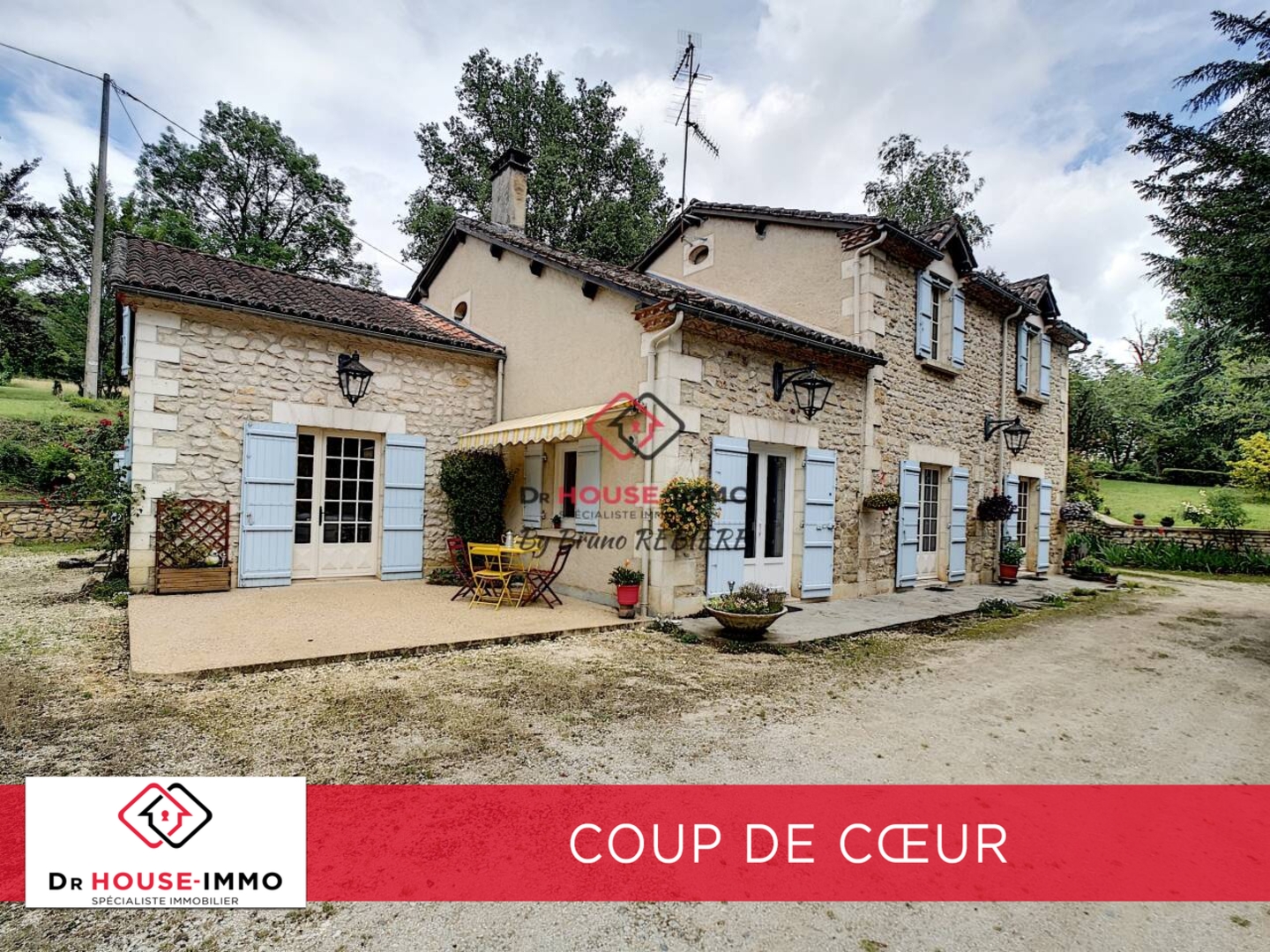 Photo 1 : Vente Maison 8 pièces Thiviers 260 m²