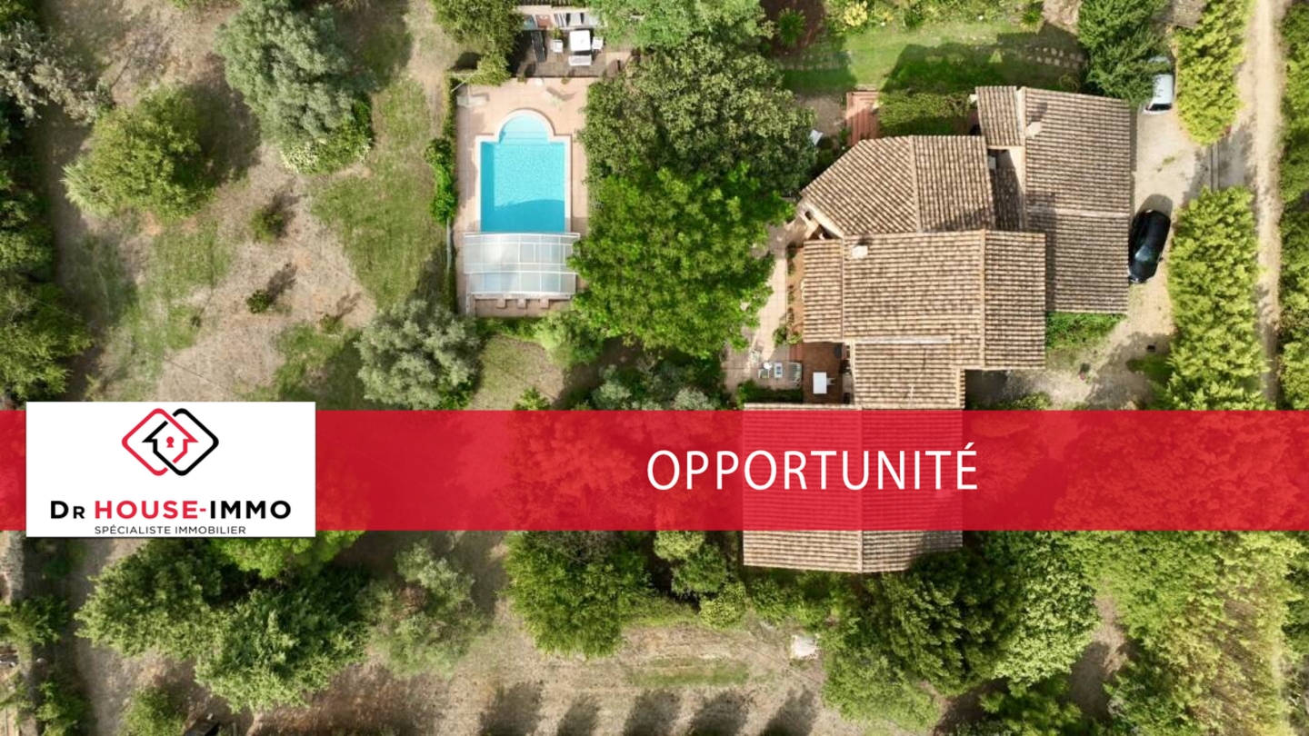 Photo 1 : Vente Maison 7 pièces Vauvert 228 m²