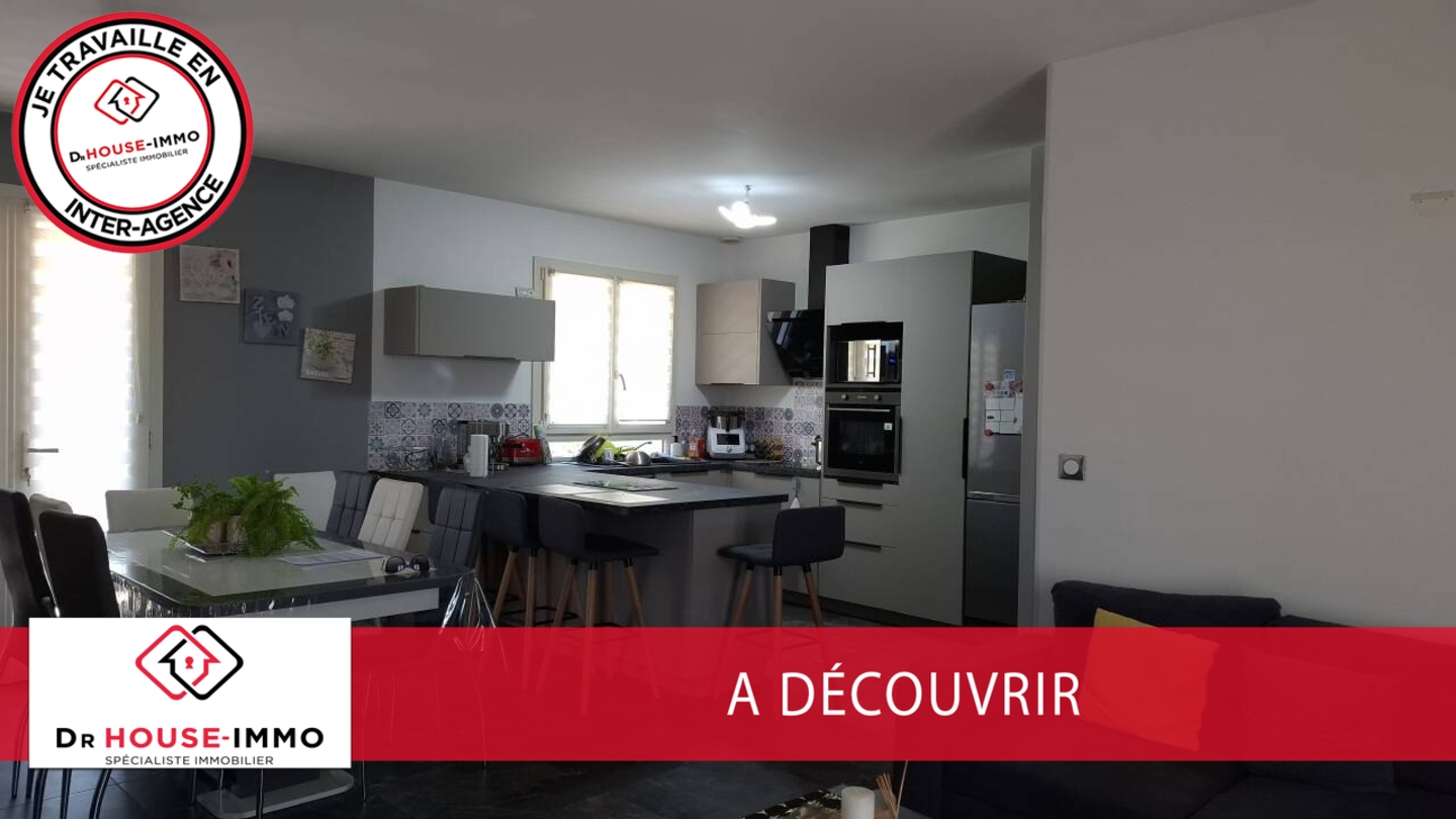 Photo 1 : Vente Maison 5 pièces Ruelle-sur-Touvre 100 m²