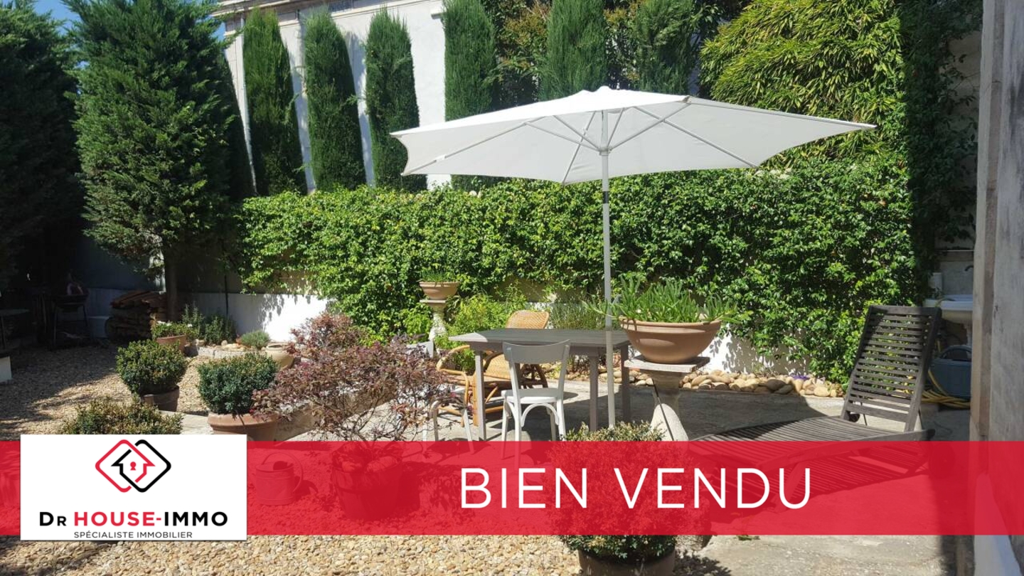 Photo 1 : Vente Maison 6 pièces Aigues-Mortes 144 m²