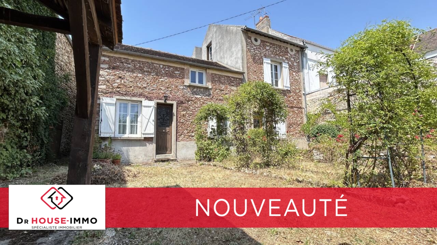 Photo 1 : Vente Maison 3 pièces Saint-Germain-Laxis 97 m²