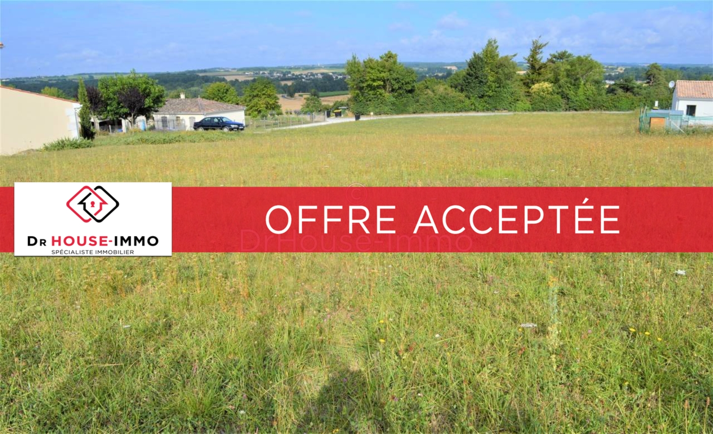 Photo 1 : Vente Terrain  Saint-Genis-d'Hiersac 1050 m²