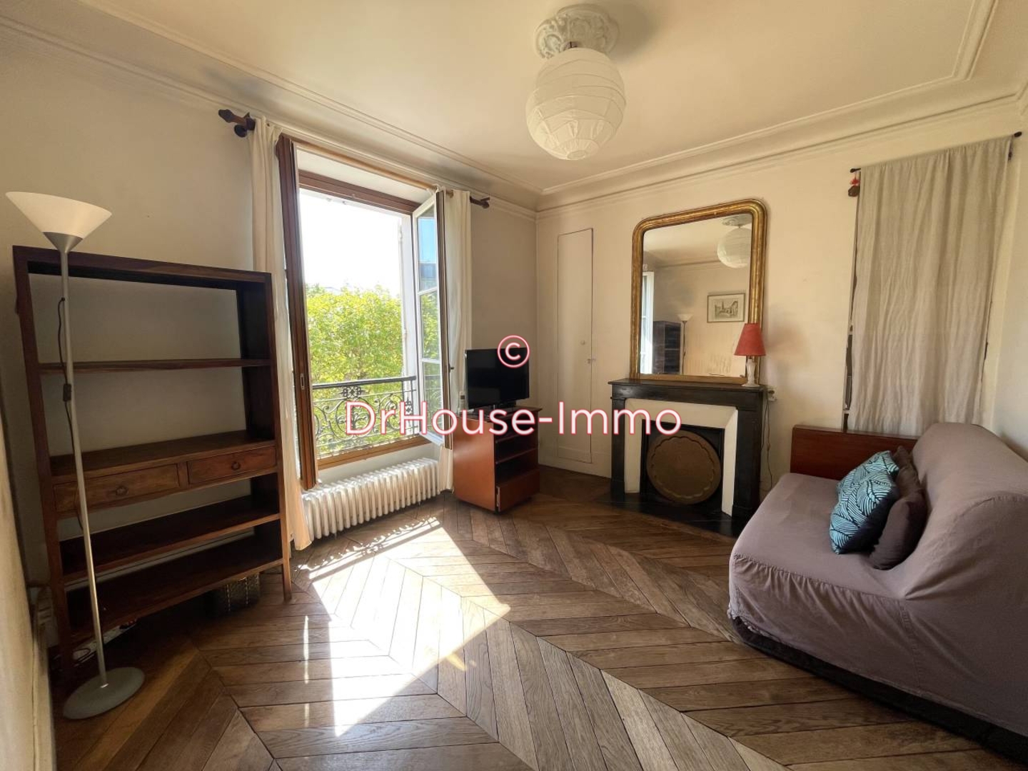 Photo 1 : Location Appartement 2 pièces Paris 39 m²