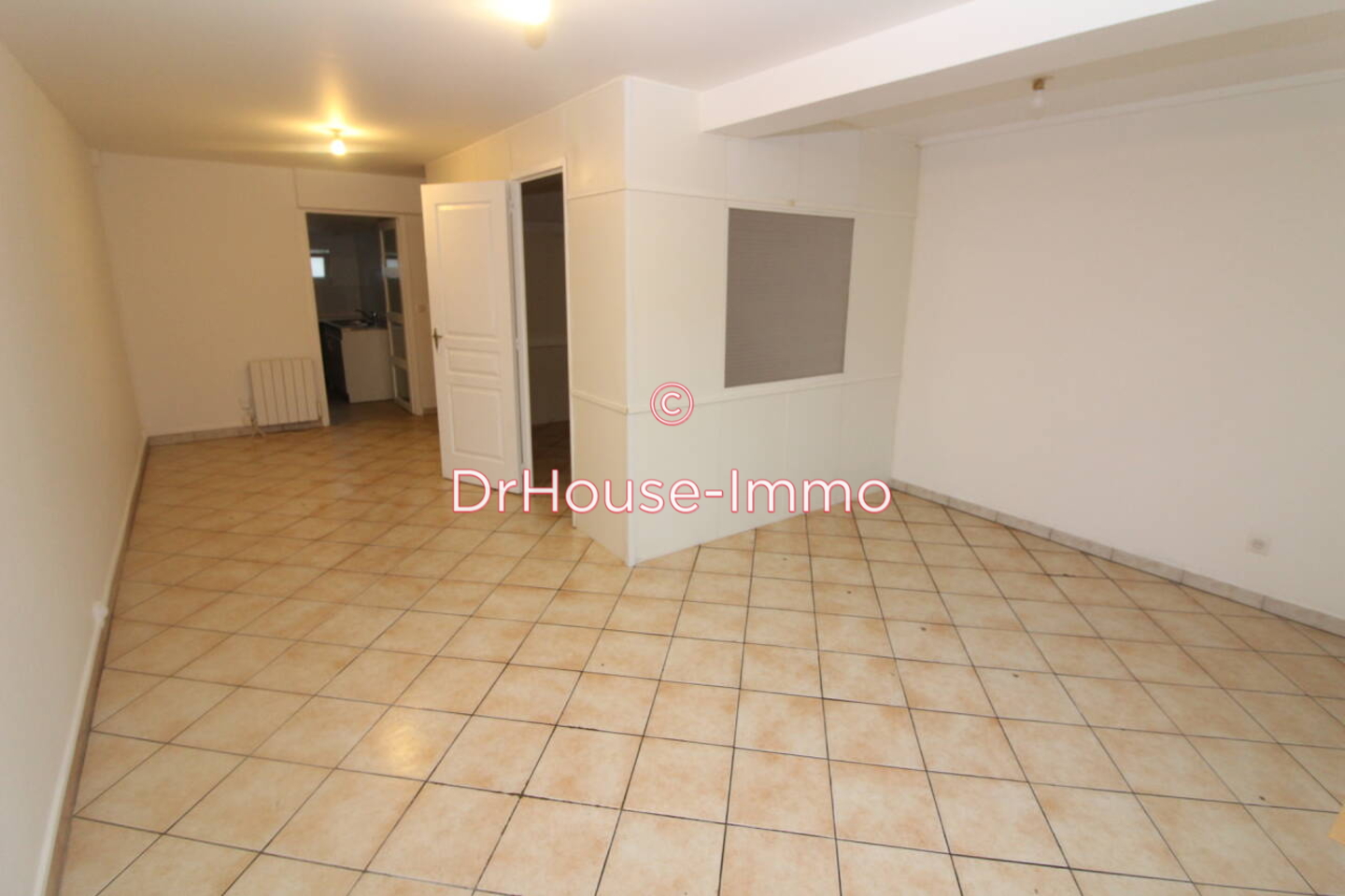 Photo 2 : Location Commerce 2 pièces Bruay-la-Buissière 43 m²