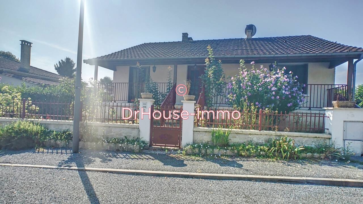 Photo 2 : Location Maison 5 pièces Savignac-les-Églises 128 m²
