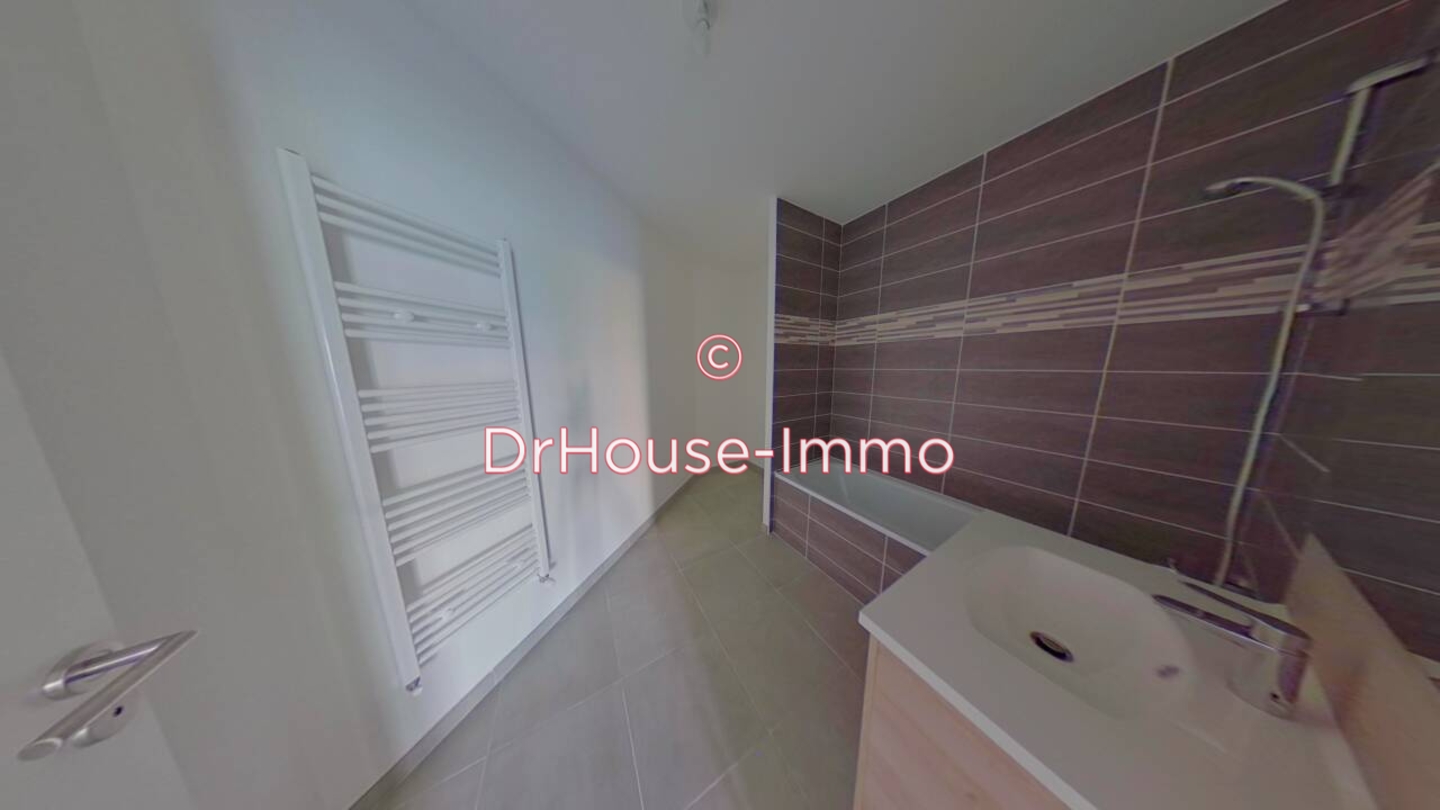 Photo 3 : Location Appartement 2 pièces Marseille 48 m²