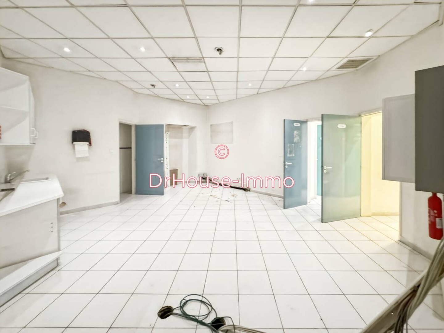 Photo 3 : Location Local d'activités 15 pièces Toulon 265 m²
