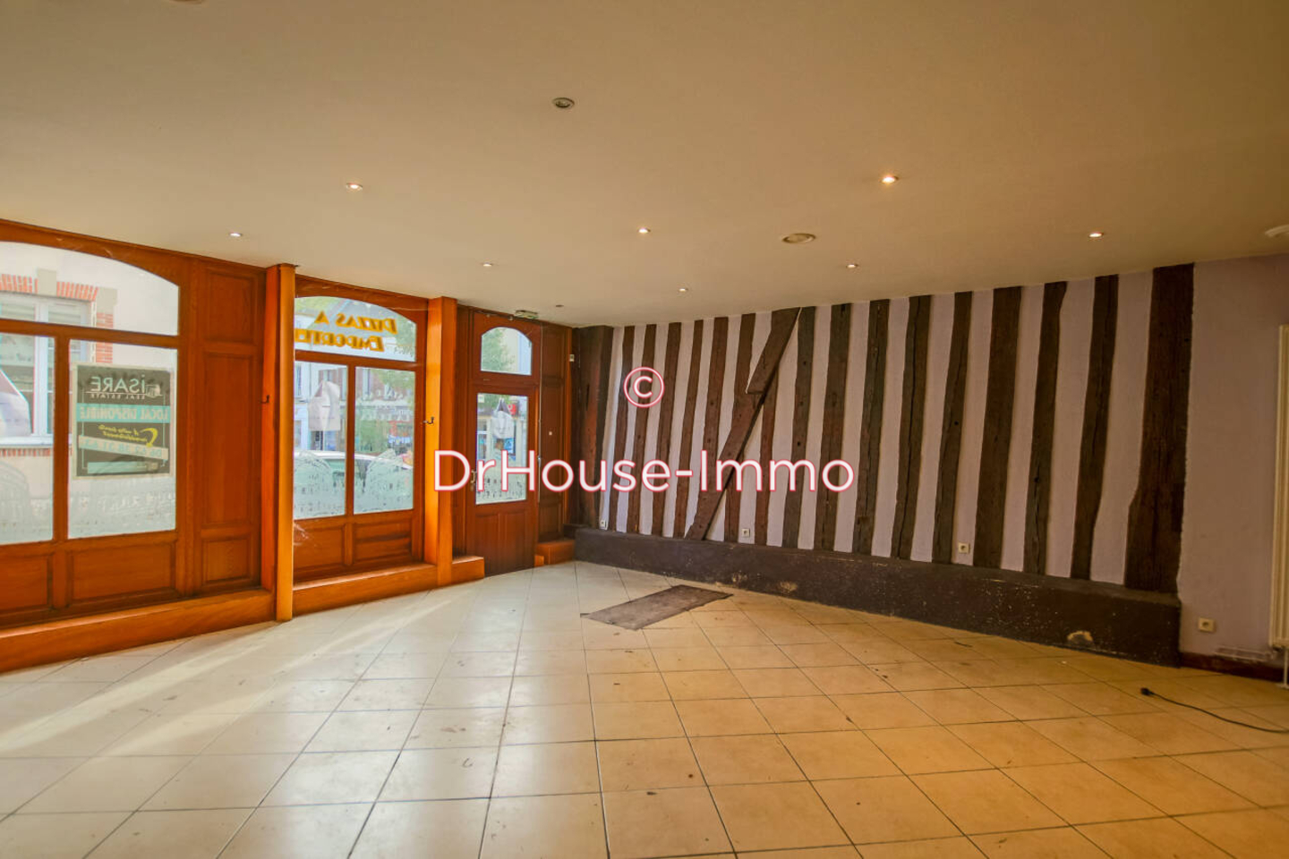 Photo 2 : Location Commerce 2 pièces Courville-sur-Eure 80 m²
