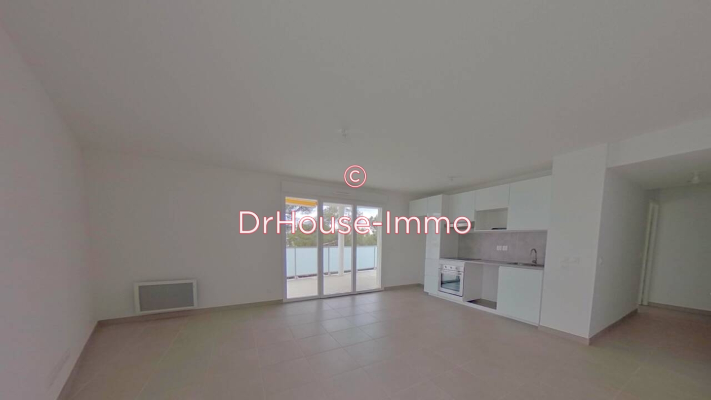 Photo 2 : Location Appartement 3 pièces Marseille 60 m²