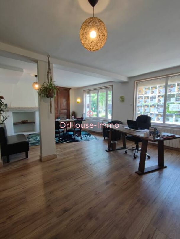 Photo 2 : Location Bureau 1 pièce Roullet-Saint-Estèphe 44 m²