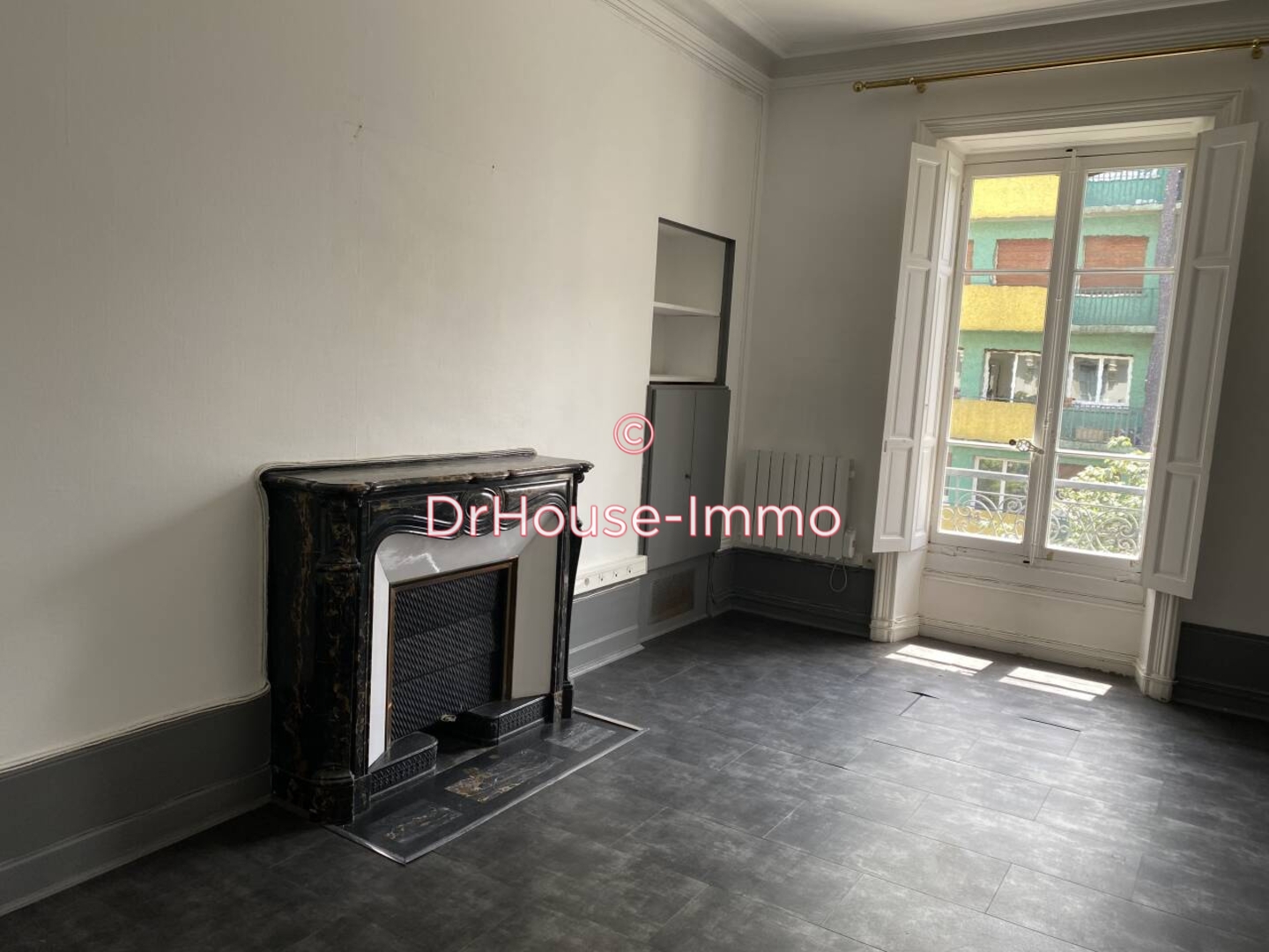 Photo 1 : Location Bureau 4 pièces Grenoble 84 m²