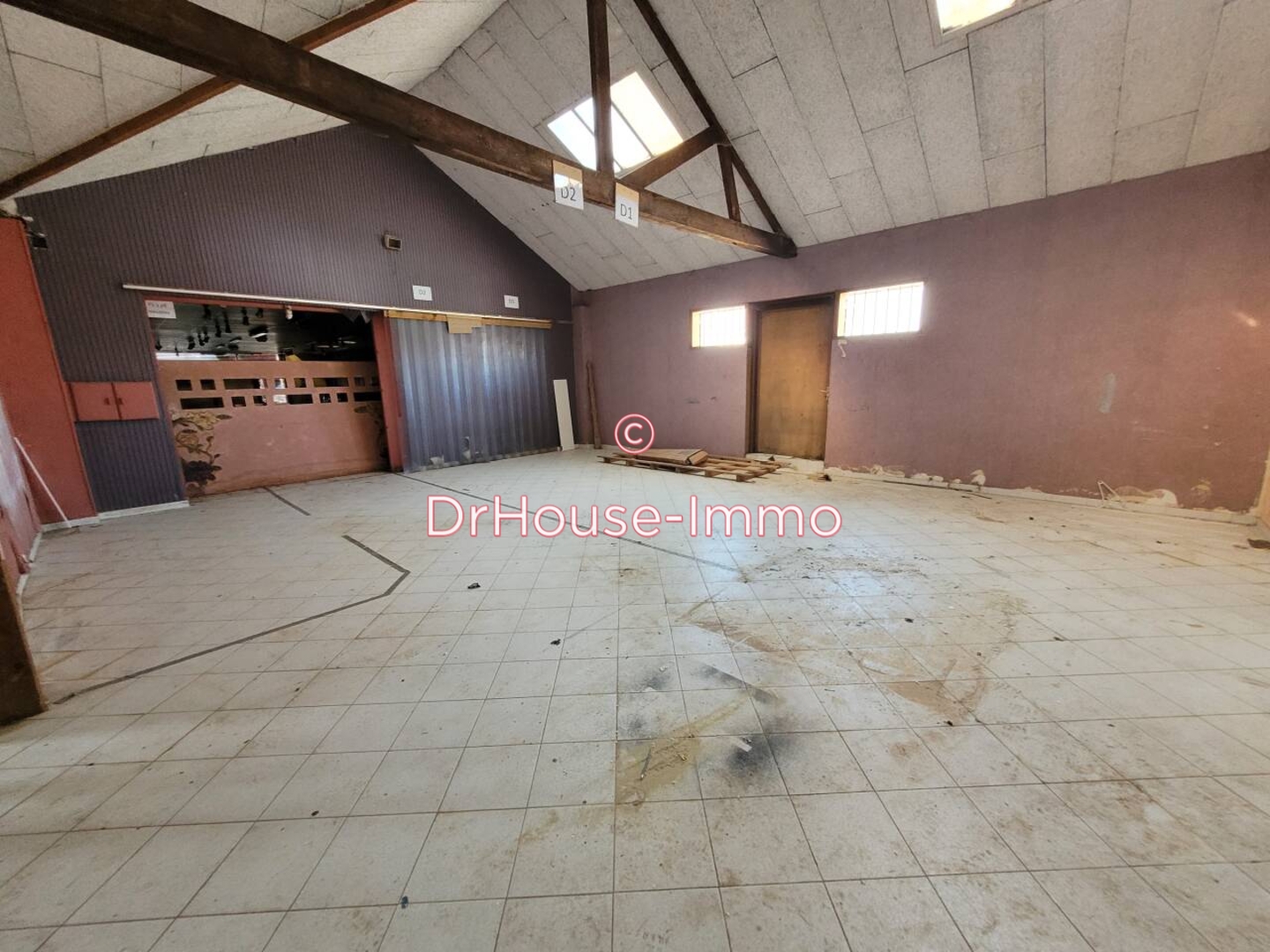Photo 2 : Location Parking / Box 6 pièces Calonne-Ricouart 900 m²