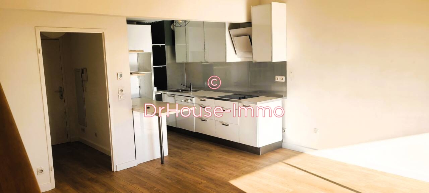 Photo 1 : Location Appartement 3 pièces Marseille 70 m²