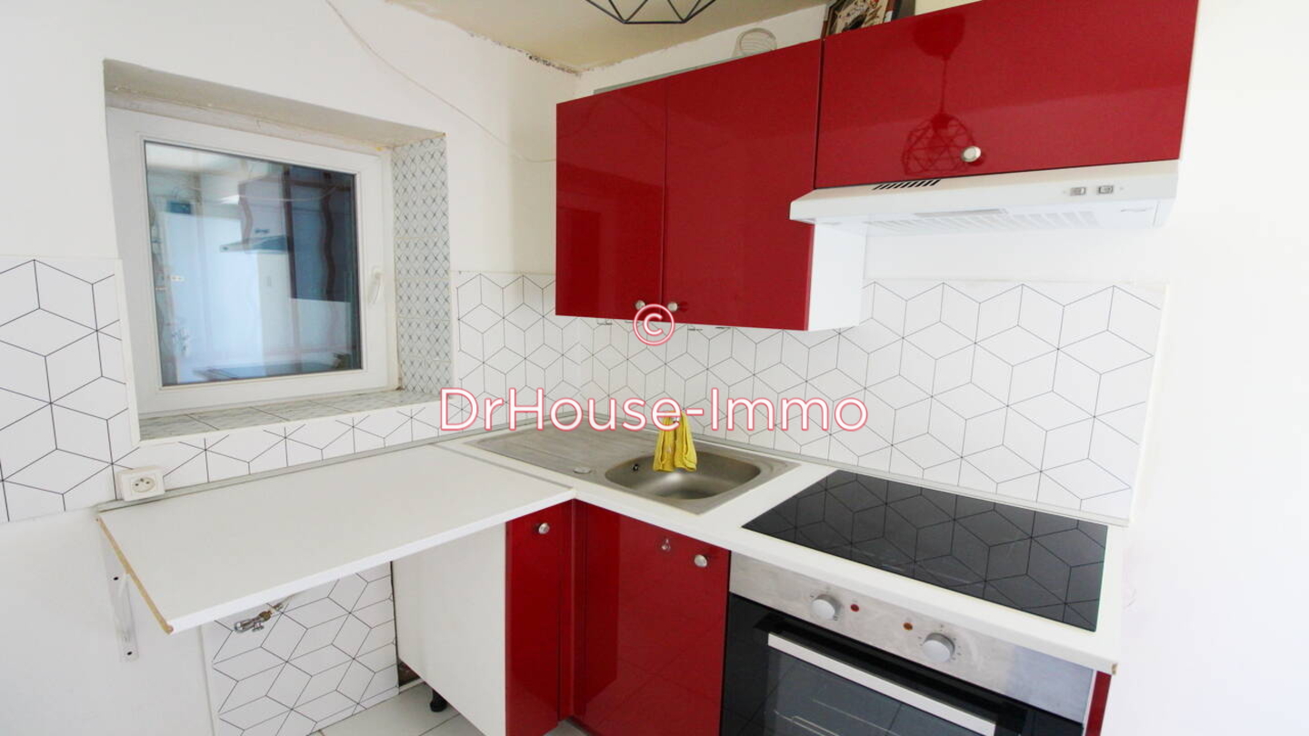 Photo 1 : Location Appartement 2 pièces Marseille 24 m²