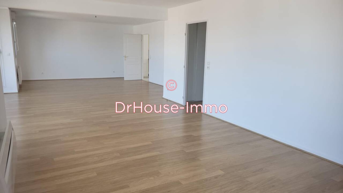 Photo 1 : Location Appartement 5 pièces Lille 137 m²