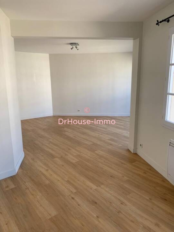 Photo 2 : Location Appartement 4 pièces Lille 92 m²