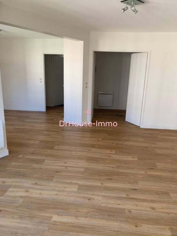 Photo 3 : Location Appartement 4 pièces Lille 92 m²