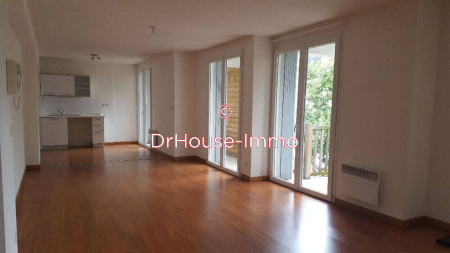 Photo 1 : Location Appartement 4 pièces Dax 87 m²