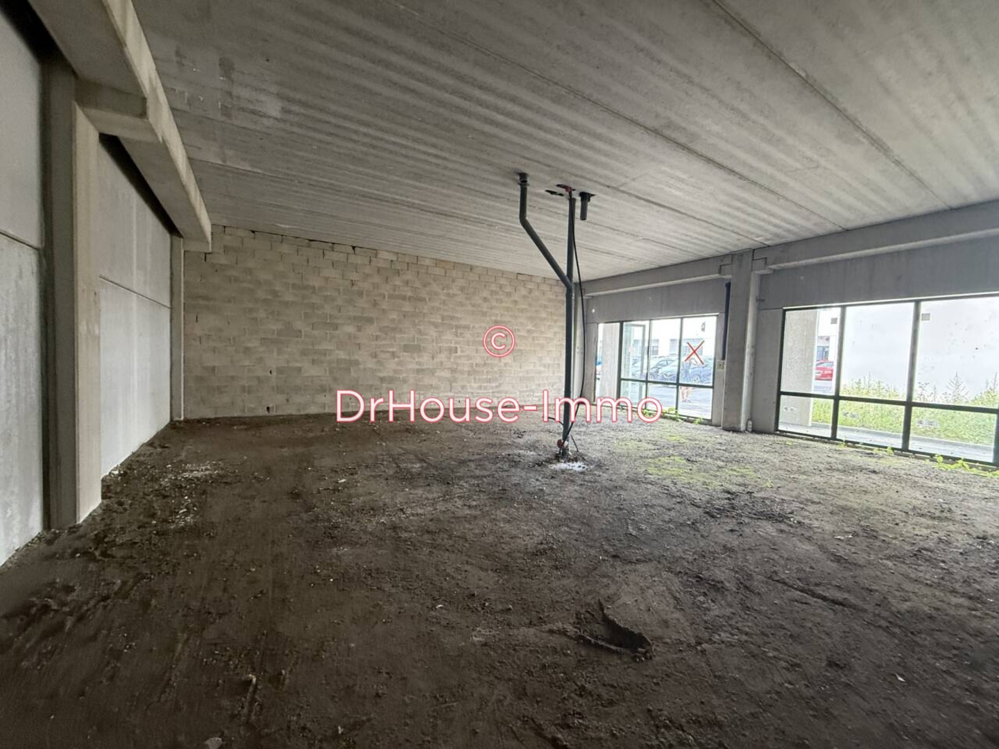 Photo 2 : Location Commerce 1 pièce Serris 105 m²