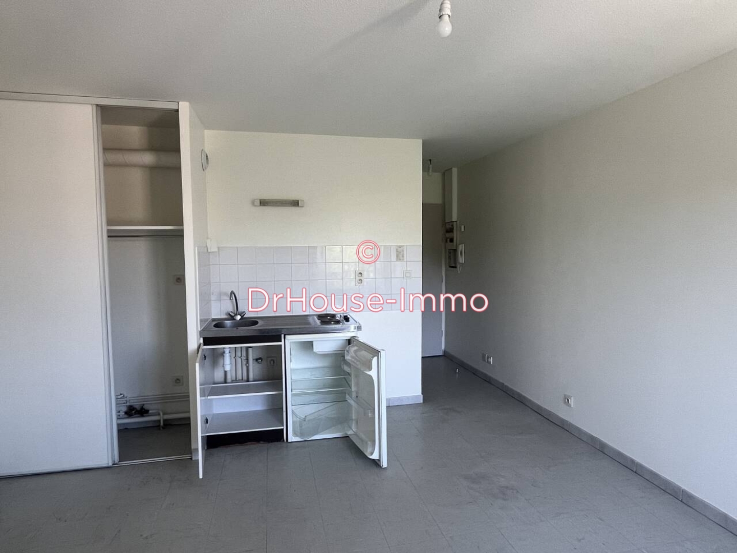 Photo 2 : Location Appartement 1 pièce Poitiers 23 m²