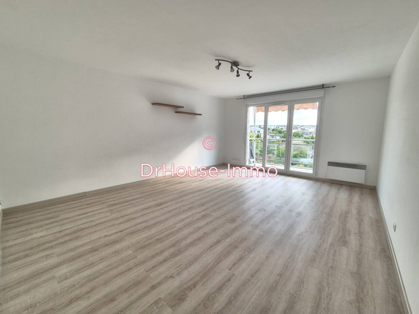 Photo 2 : Location Appartement 3 pièces Mantes-la-Ville 74 m²