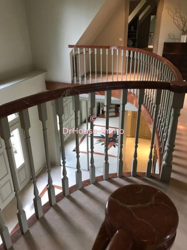 Photo 2 : Location Maison 9 pièces Capinghem 291 m²