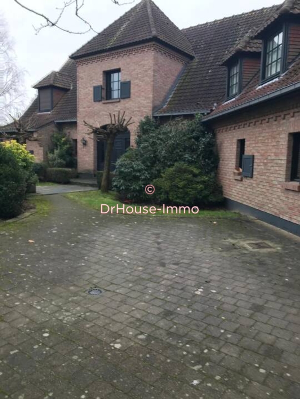 Photo 1 : Location Maison 9 pièces Capinghem 291 m²