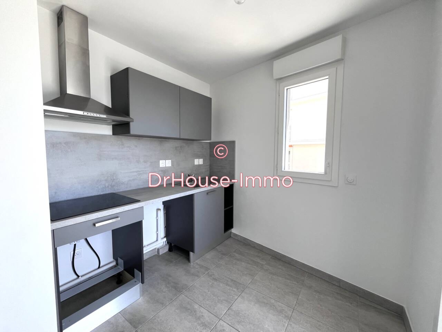 Photo 2 : Location Appartement 2 pièces Marseille 45 m²