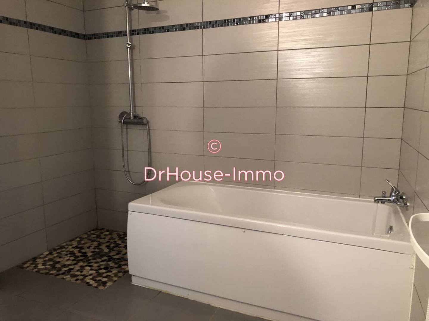 Photo 3 : Location Maison 7 pièces Vern-d'Anjou 100 m²