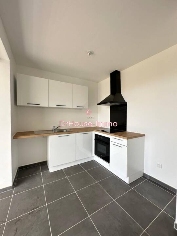Photo 2 : Location Appartement 2 pièces Trois-Îlets 40 m²