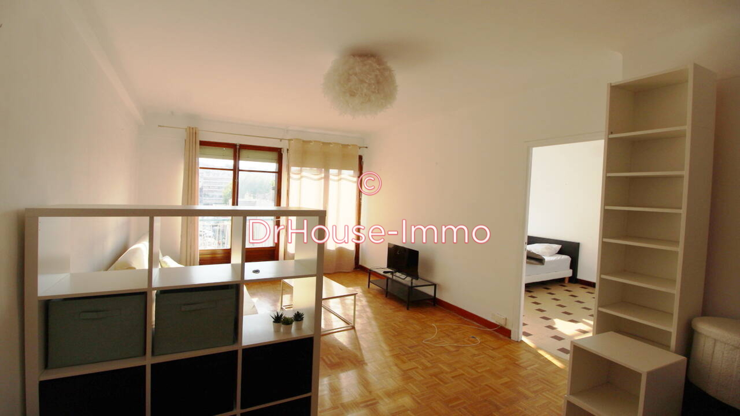 Photo 1 : Location Appartement 2 pièces Marseille 53 m²