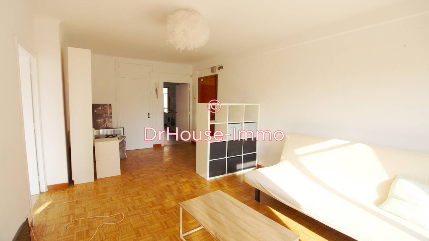 Photo 3 : Location Appartement 2 pièces Marseille 53 m²