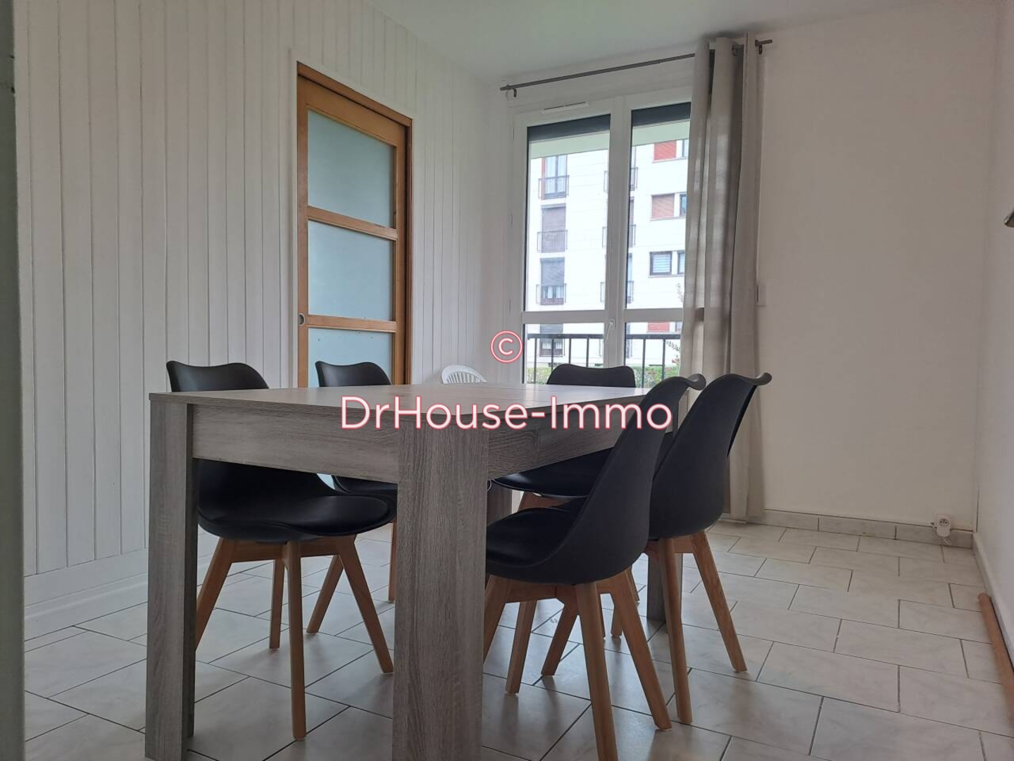 Photo 2 : Location Appartement 5 pièces Joué-lès-Tours 84 m²