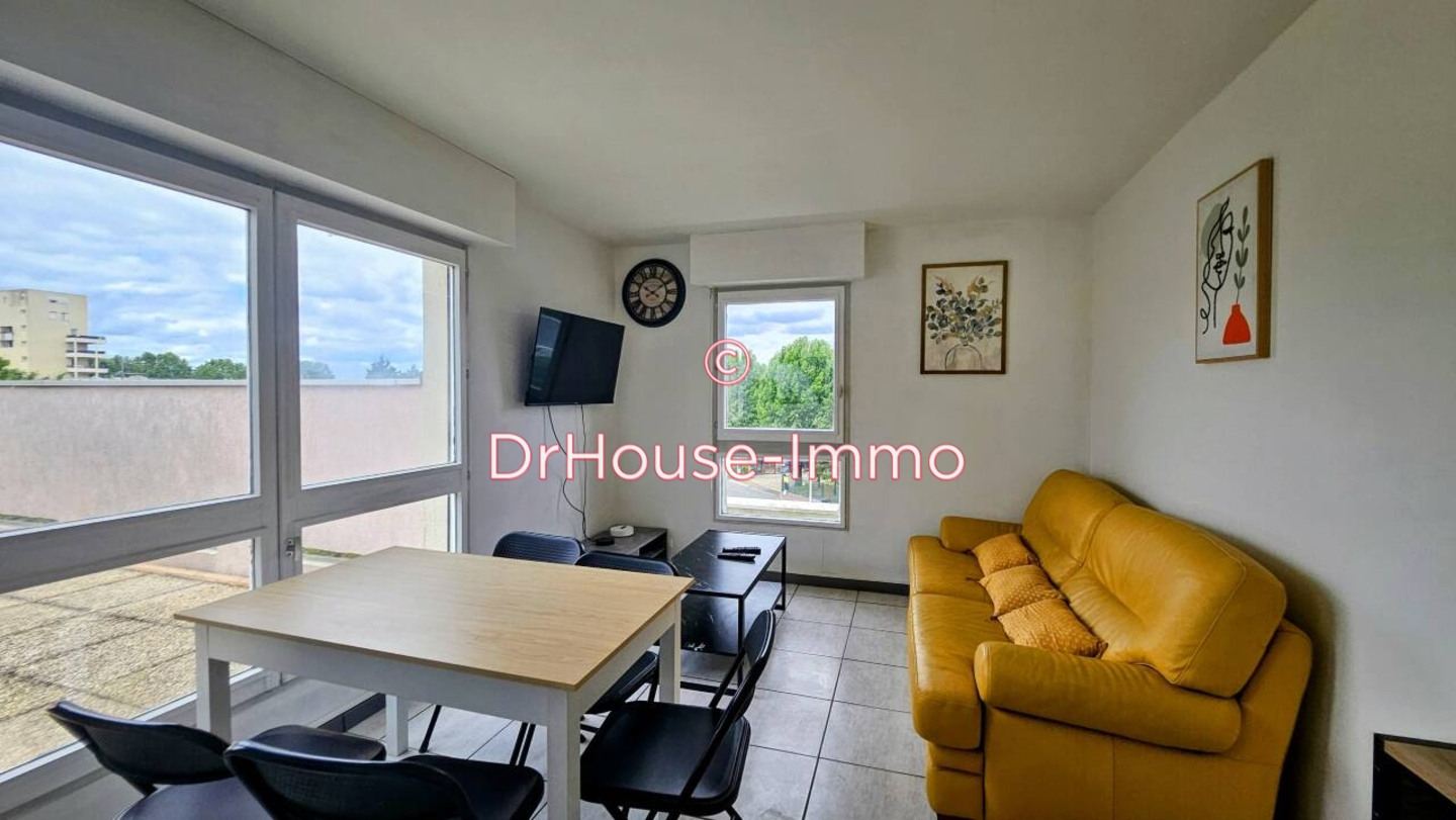 Photo 1 : Location Appartement 6 pièces Évry-Courcouronnes 99 m²