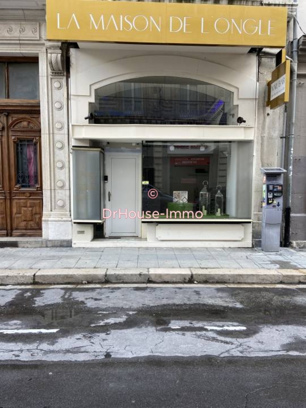 Photo 1 : Location Commerce 3 pièces Grenoble 52 m²