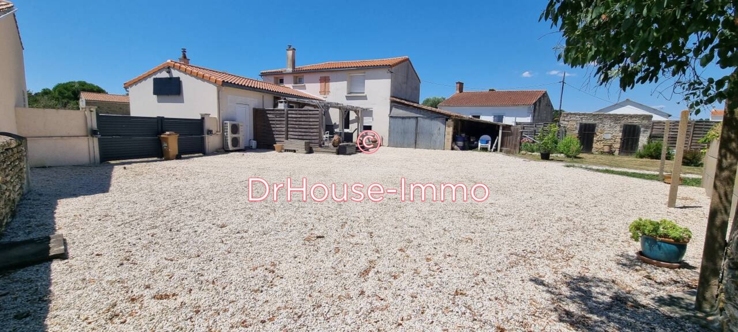 Photo 1 : Vente Maison 7 pièces Saint-Michel-en-l'Herm 150 m²