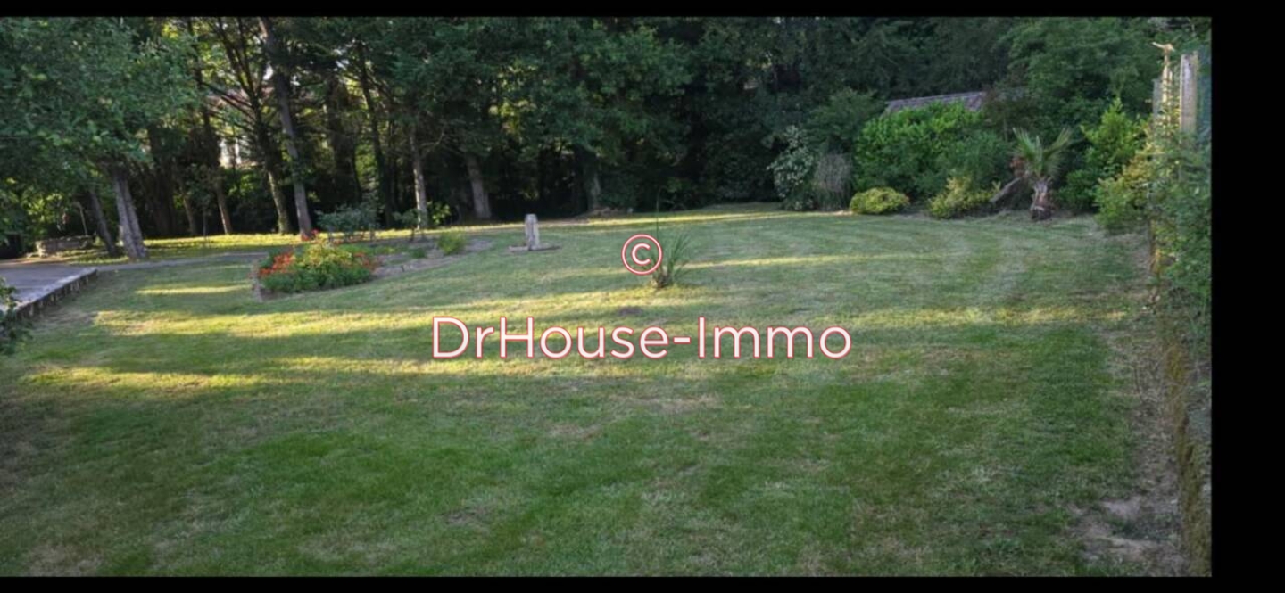 Photo 1 : Vente Terrain  Saint-Sulpice 904 m²