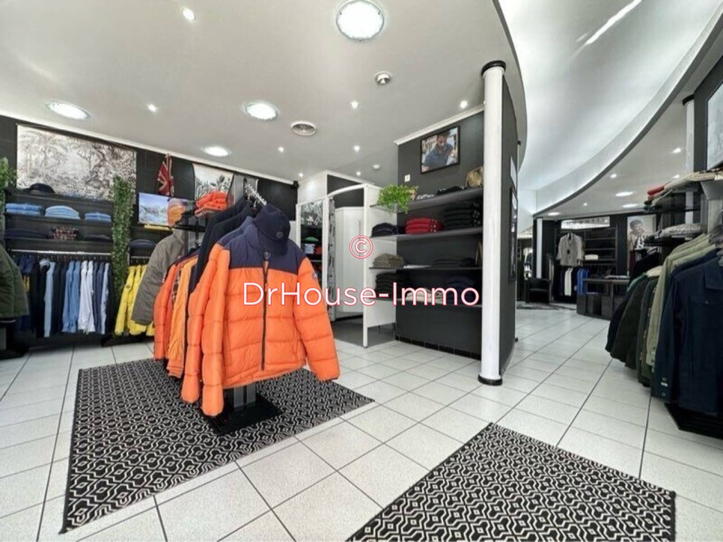 Photo 2 : Vente Commerce 2 pièces Vittel 125 m²